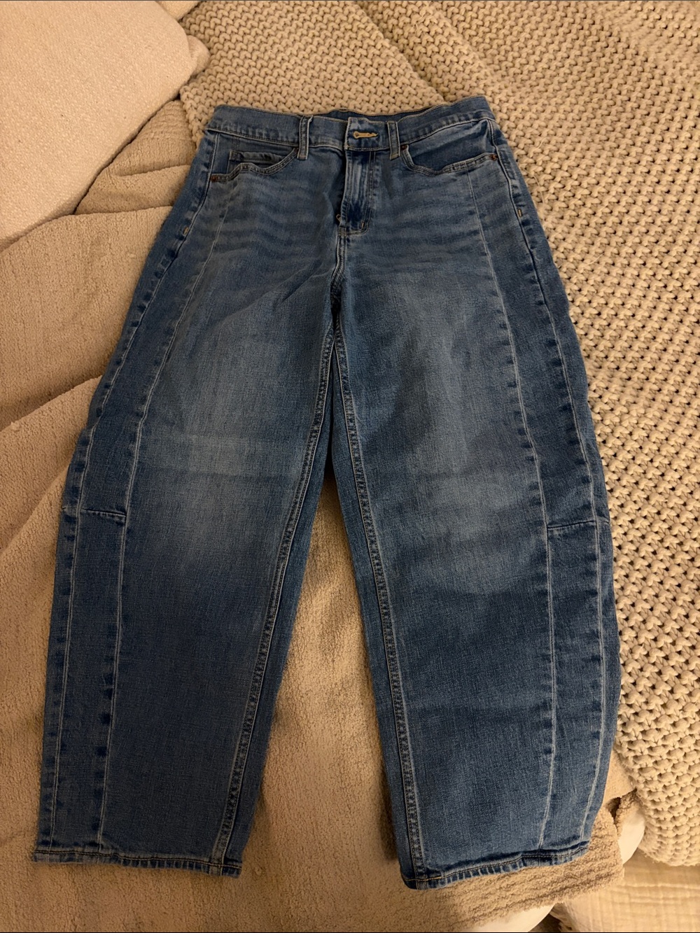 Old Navy High Rise Barrel Jeans